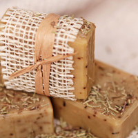 Rozmarínové mydlo s kozím mliekom Rozmarínové mydlo s kozím mliekom