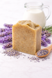 Levandu�ov� mydlo s koz�m mliekom