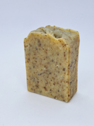 Pr�rodn� ru�ne roben� mydlo s vo�av�m rozmar�nom.